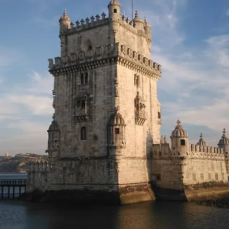 Sun House Belem - Free Parking And View Tower Лиссабон